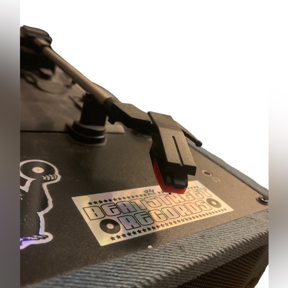 Crosley Record Player Portable - Picture 3 of 6